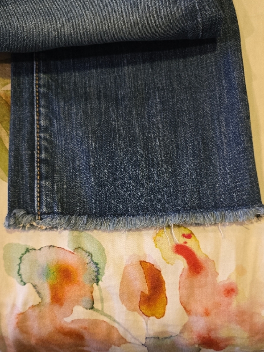 Women’s Blue Denim Jeans - Picture 3 of 4